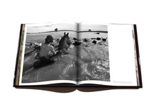 Load image into Gallery viewer, Gauchos: Icons of Argentina