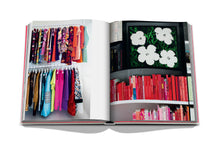 Load image into Gallery viewer, Lisa Perry: Fashion - Homes - Design

