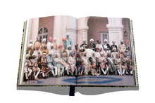 Load image into Gallery viewer, Beyond Extravagance: A Royal Collection of Gems and Jewels (Deluxe Edition)
