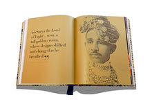 Load image into Gallery viewer, Beyond Extravagance: A Royal Collection of Gems and Jewels (Deluxe Edition)
