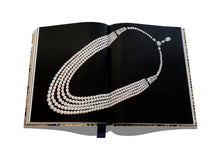 Load image into Gallery viewer, Beyond Extravagance: A Royal Collection of Gems and Jewels (Deluxe Edition)
